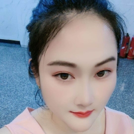 风韵犹存的熟女少妇