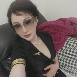 黑丝大姐姐